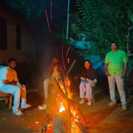 Anaviratty Riya Home Stay Munnar מראה חיצוני תמונה