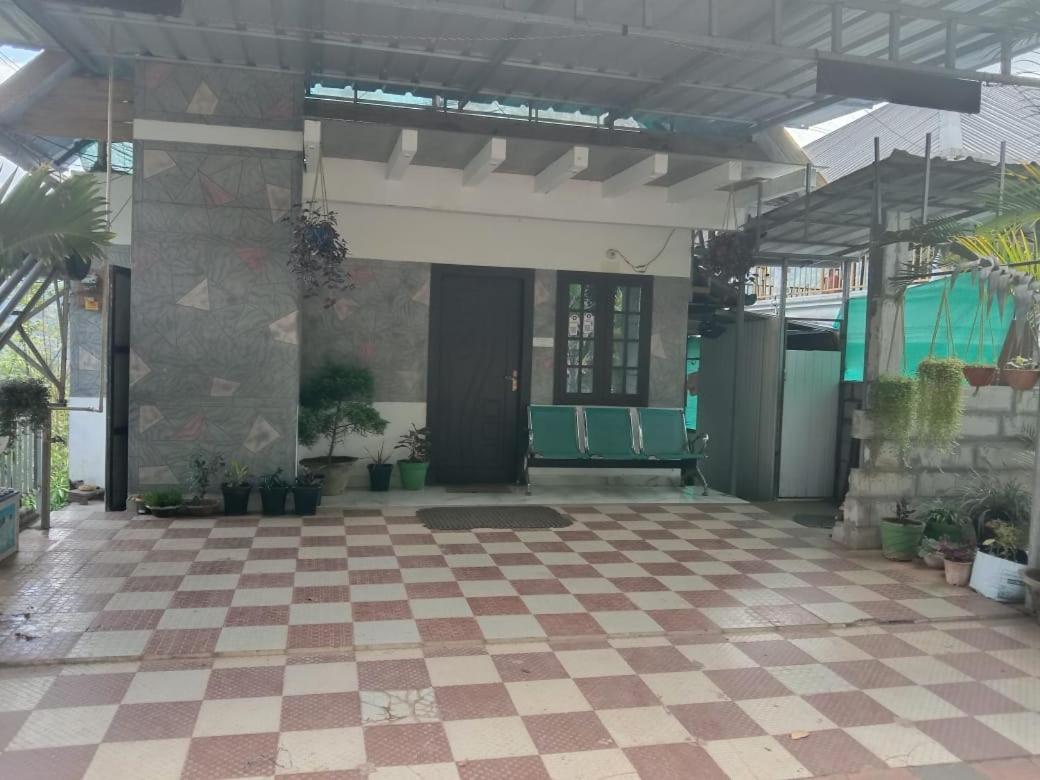 Anaviratty Riya Home Stay Munnar מראה חיצוני תמונה
