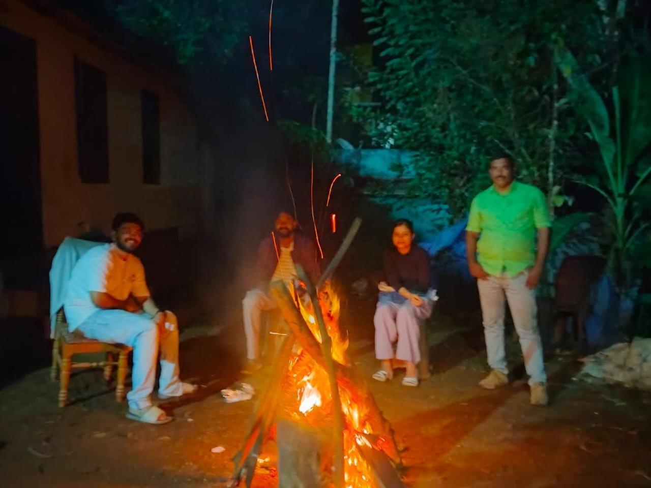 Anaviratty Riya Home Stay Munnar מראה חיצוני תמונה